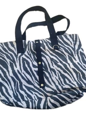 Von Maur Zebra Print Canvas Tote Bag in Black and White 18x12